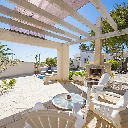 Benavero Boutique Style Within Fenced Tropical Garden Villa Calpe